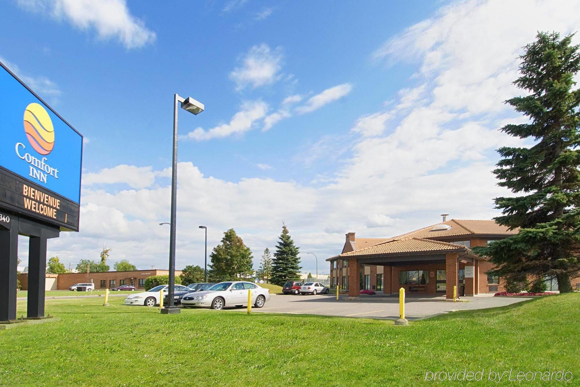 Comfort Inn Aeroport Дорваль Экстерьер фото
